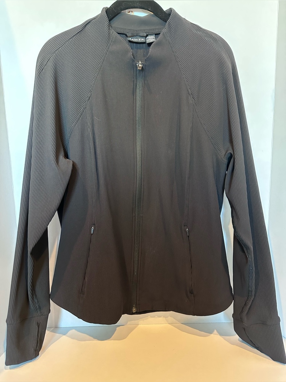 606AW Athleta Black Ribbed Full Zip Jacket XL Thumbholes Zip Pockets